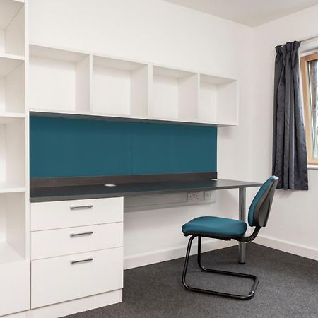 Wenlock Court Aparthotel ลูตัน ภายนอก รูปภาพ