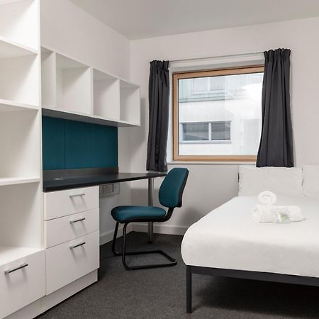 Wenlock Court Aparthotel ลูตัน ภายนอก รูปภาพ