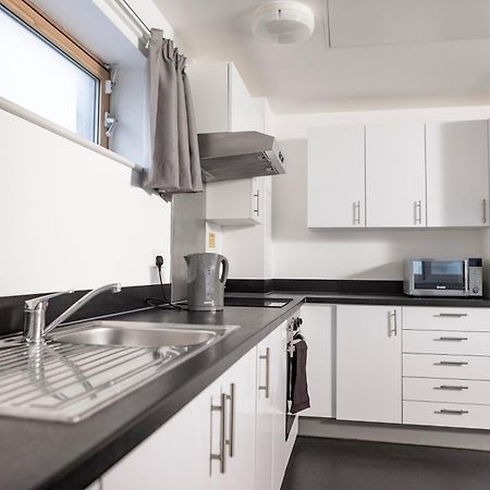 Wenlock Court Aparthotel ลูตัน ภายนอก รูปภาพ