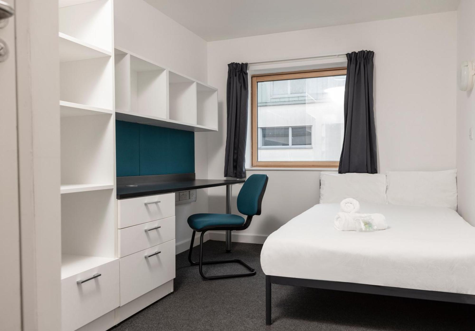 Wenlock Court Aparthotel ลูตัน ภายนอก รูปภาพ