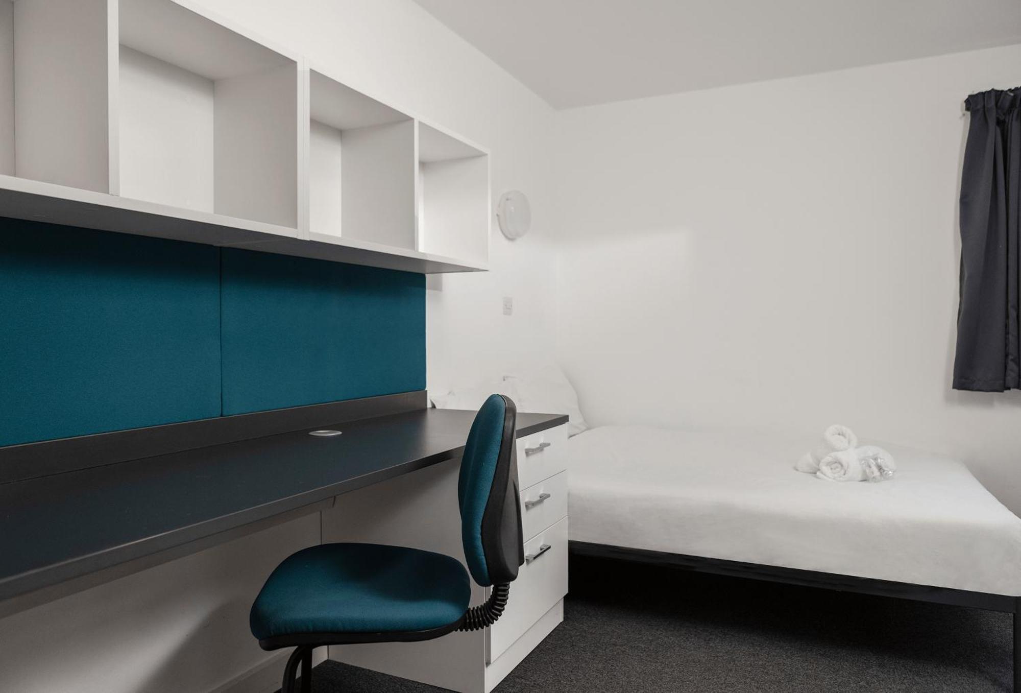 Wenlock Court Aparthotel ลูตัน ภายนอก รูปภาพ
